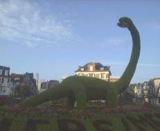 Photo of topiary dinosaur